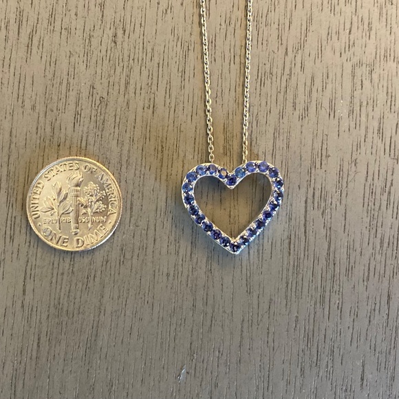 Sapphire heart pendant - Picture 4 of 5